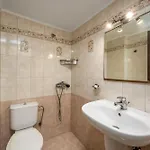 Stavroulas Amazing House *