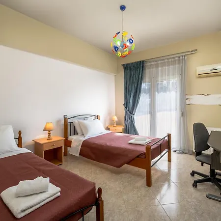 Stavroulas Amazing House Holiday home *