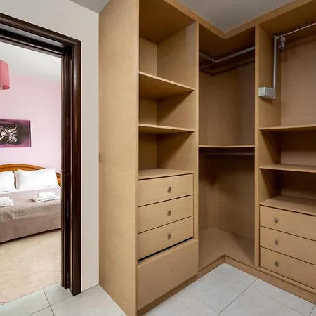 Stavroulas Amazing House