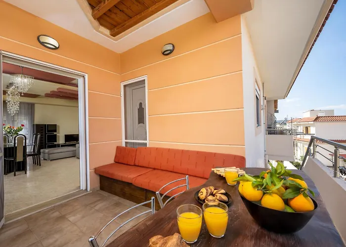 Stavroulas Amazing House Fánai