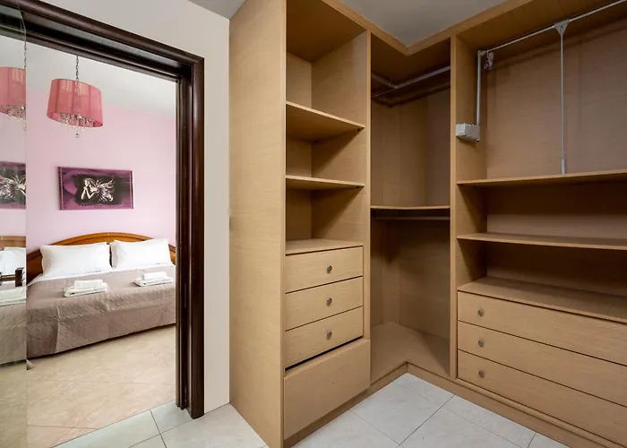 Stavroulas Amazing House